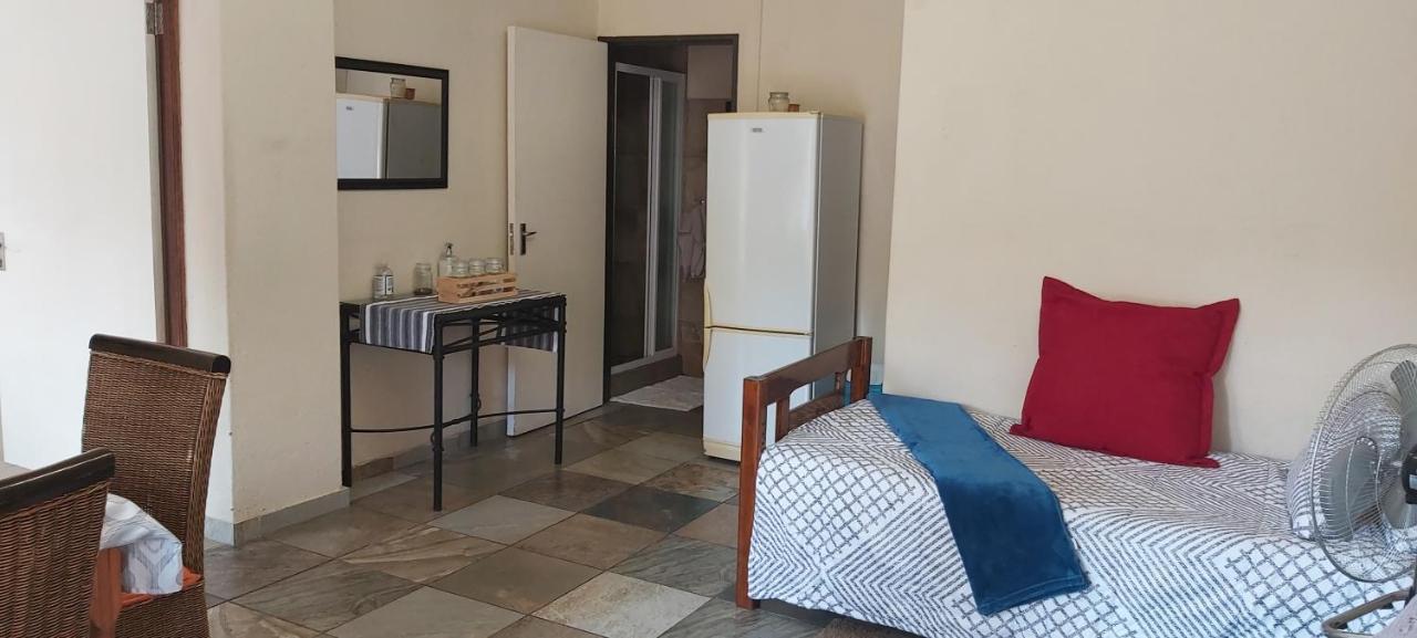 13 @ Rhinoroad Nelspruit Leilighet Mbombela Eksteriør bilde