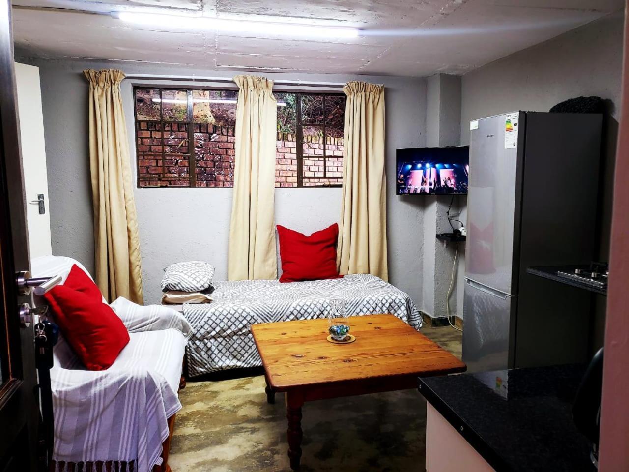 13 @ Rhinoroad Nelspruit Leilighet Mbombela Eksteriør bilde